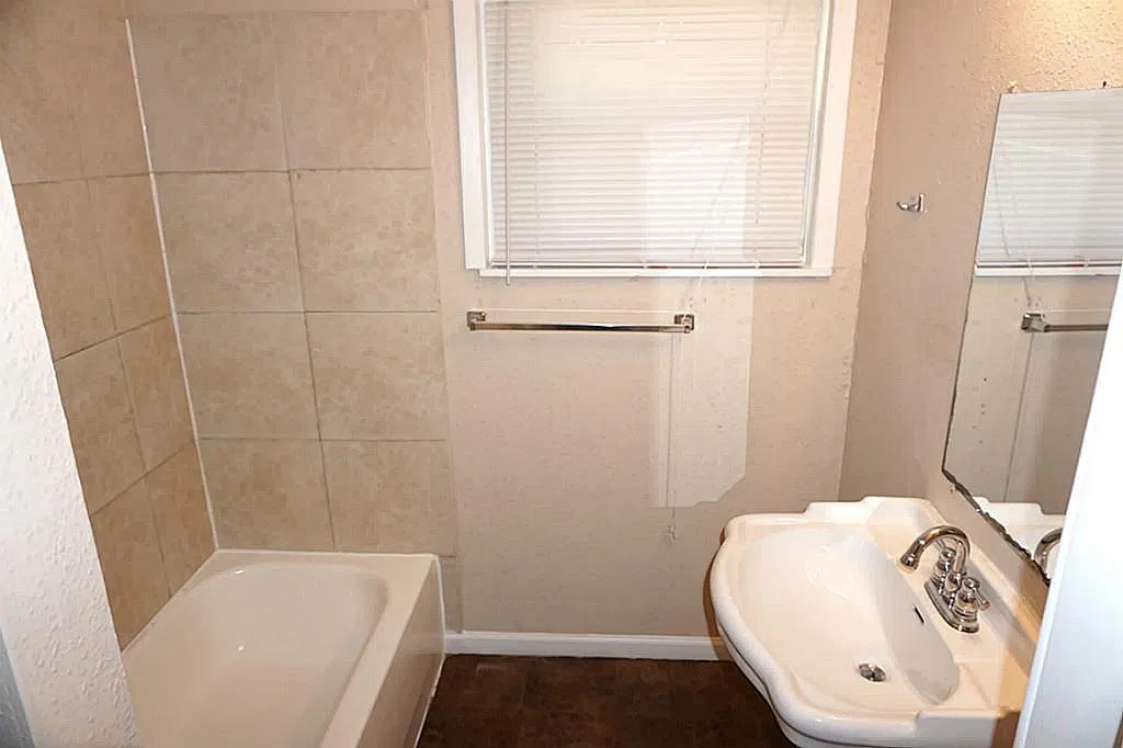 3022 Vance Ave — Photo 3