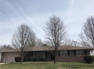 505 S 11th St, Savannah, MO 64485