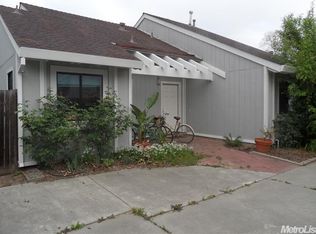 2407 Sparrow Ct, Davis, CA 95616