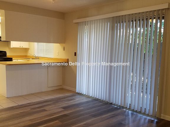 5th image of 5207 Shereen Ct