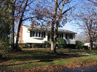 134 Greenhaven Dr, Port Jefferson Station, NY 11776