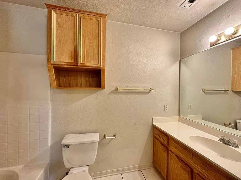 5206 Daybreak Dr — Photo 22
