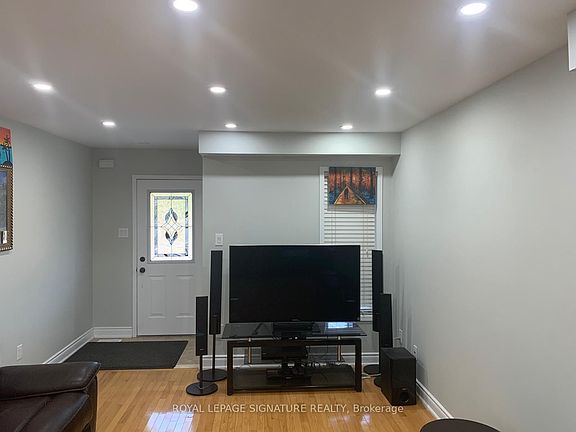 2nd image of 5924 Terranova Dr