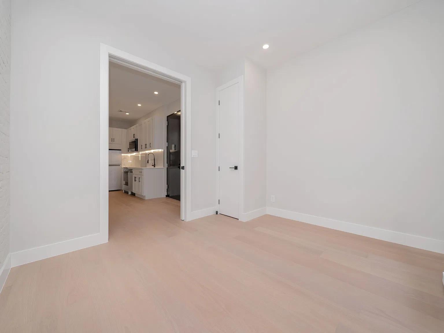 333 East 81st Street — Photo 2