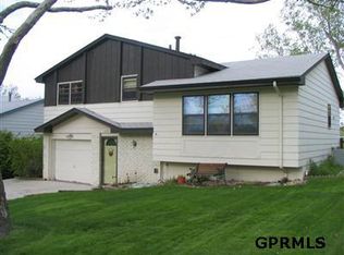 6711 N 75th St, Omaha, NE 68134