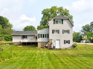 1269 Rochester Rd, Leonard, MI 48367
