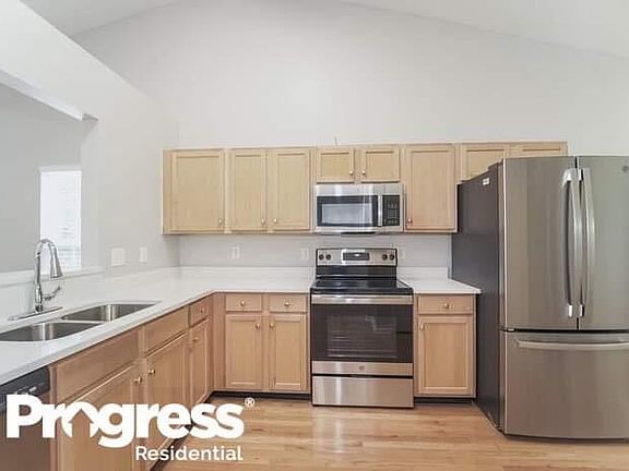 5th image of 8500 Farnsworth Ln