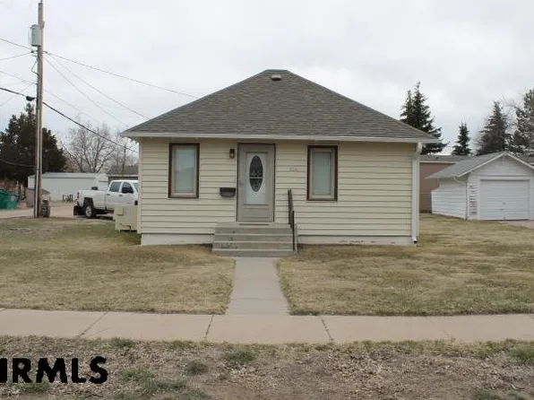 506 E 5th St, Kimball, NE 69145