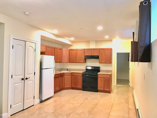220 Darlington Ave #1