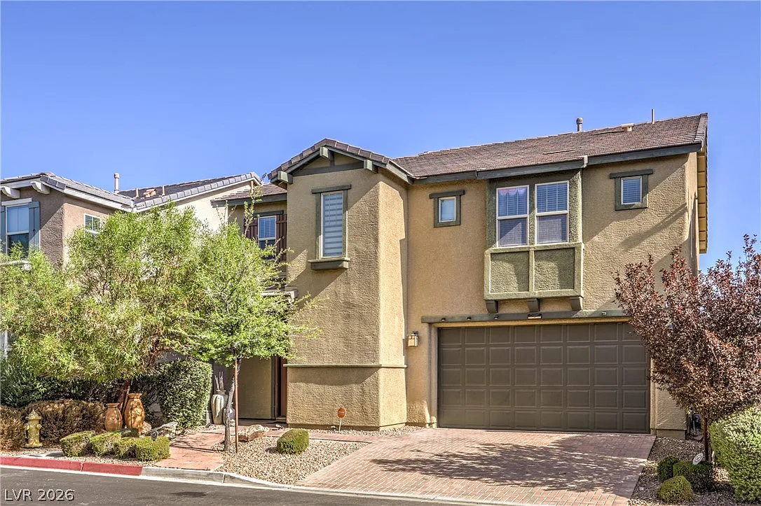 4 bed, 2.5 bath, 2382 sqft, $3,300 — Photo 1