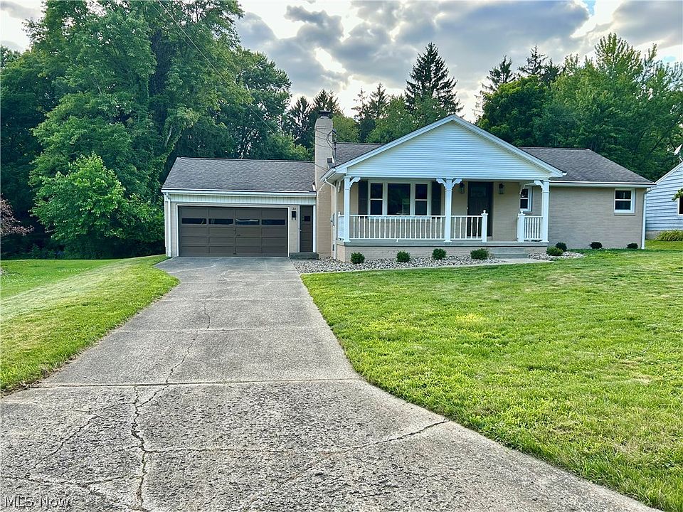 1st image of 22 Orchard Dr