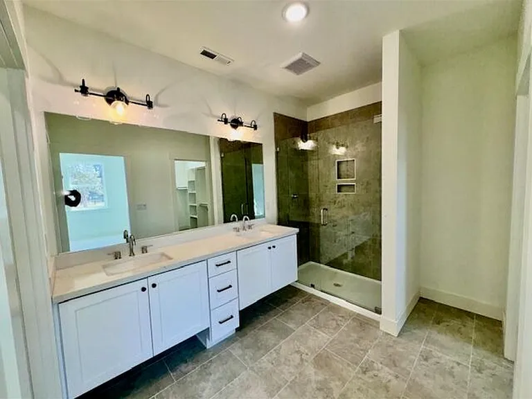 309 Talons Dr — Photo 6
