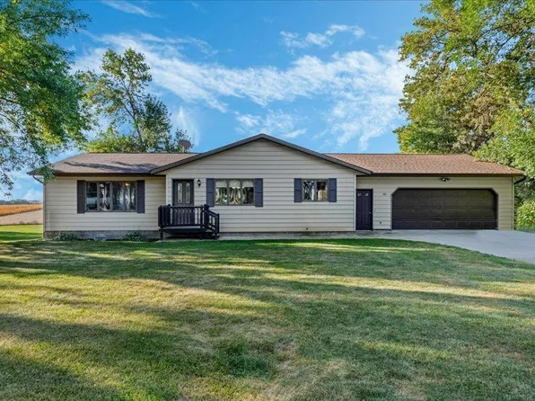 107 Church St, Melrose, MN 56352