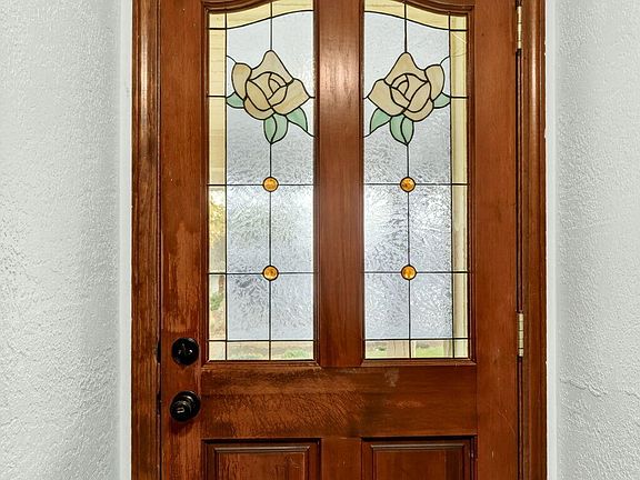 3rd image of 820 E Pebble Beach Dr