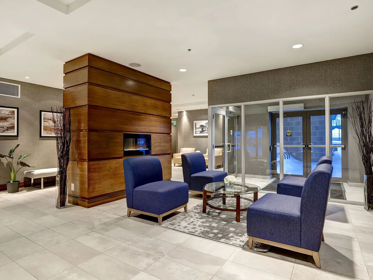 Residences at Kanata Lakes — Photo 2
