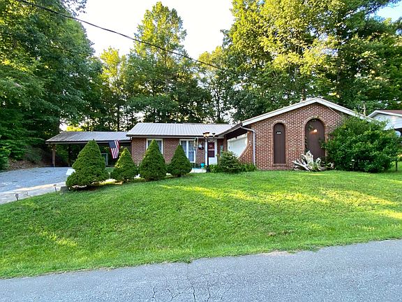 2nd image of 105 Cold Springs Dr