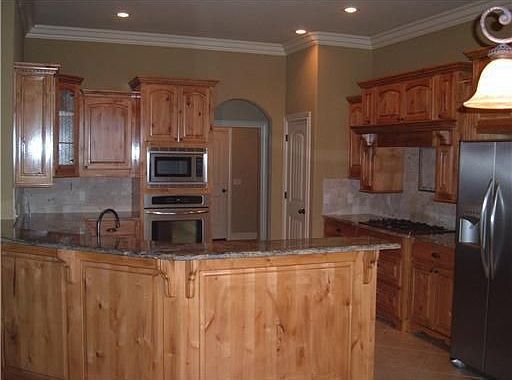 4th image of 4211 Willowbend Dr