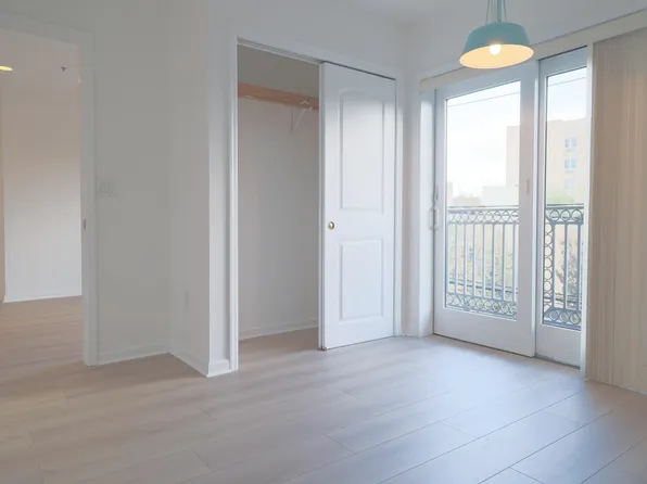 605 New York Avenue image 7 of 13