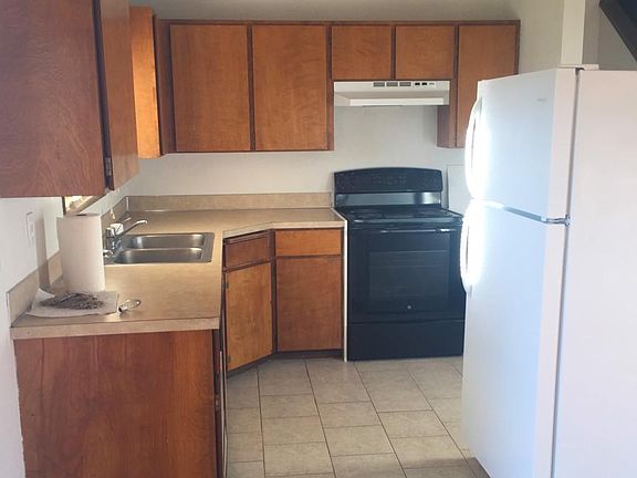 Kitchen, unfurnished