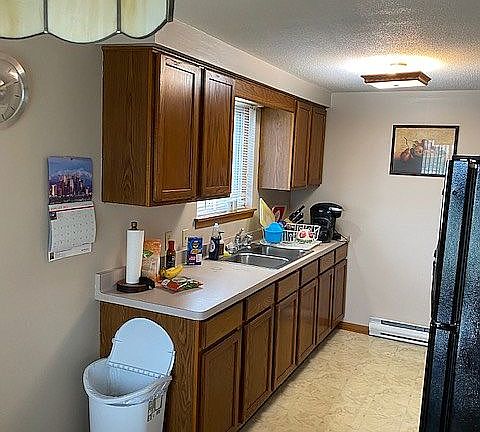 3rd image of 2751 Alder Creek Dr N APT 1