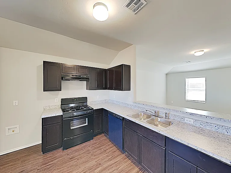 10705 SW 23rd Ter — Photo 5