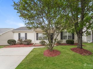 5426 Peachwood Dr, Charlotte, NC 28216