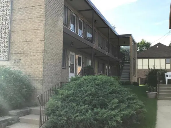 239 W 1st St, Elmhurst, IL 60126