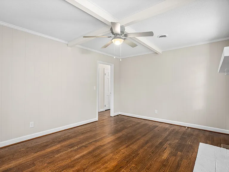 701 N Peace Haven Rd — Photo 13