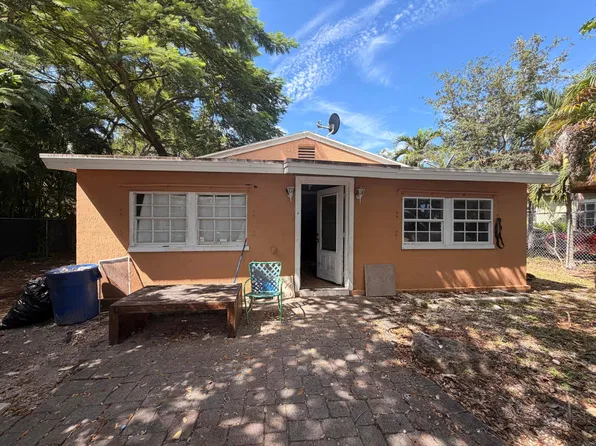 1122 SW 7TH Avenue, Delray Beach, FL 33444