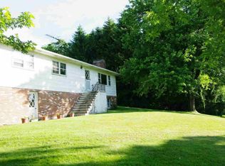 86 Robinson Ln, Wappingers falls, NY 12590