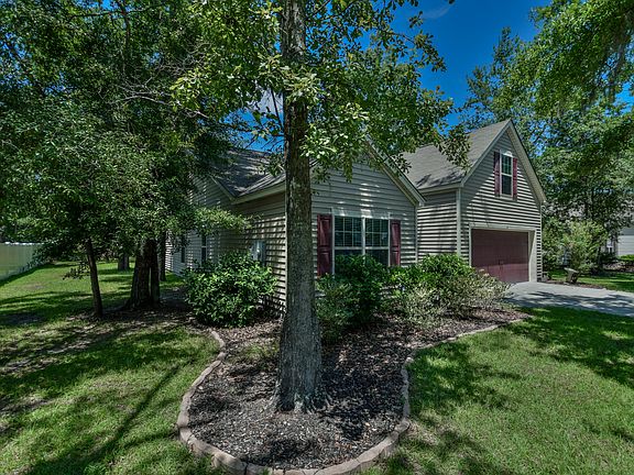 4th image of 15 Oleander Drive