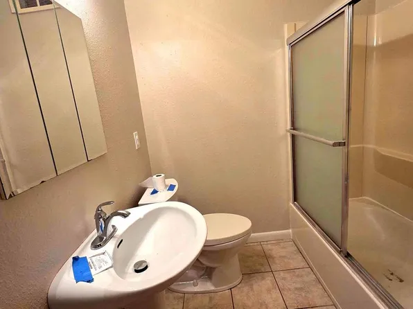 14315 Ledgewood Ave, Cleveland, OH 44111