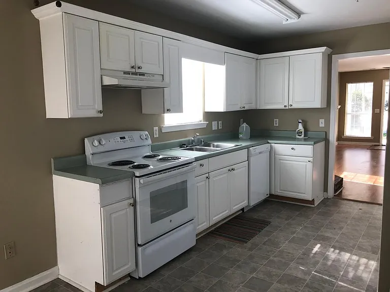 200 Willow Point Cir — Photo 2