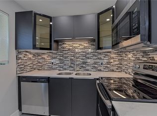 1 Dorchester E #1-A, West Palm Beach, FL 33417