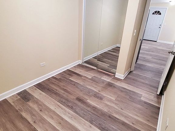 3rd image of 3042 W Cullerton St #1R