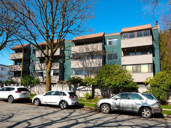 8775 Cartier St #405, Vancouver, BC V6P 4V3