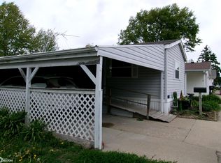 829 Quiet Harbor St, Creston, IA 50801