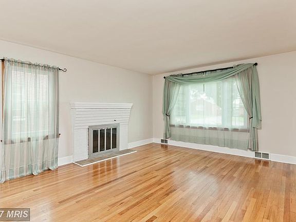 3rd image of 17222 Amber Dr