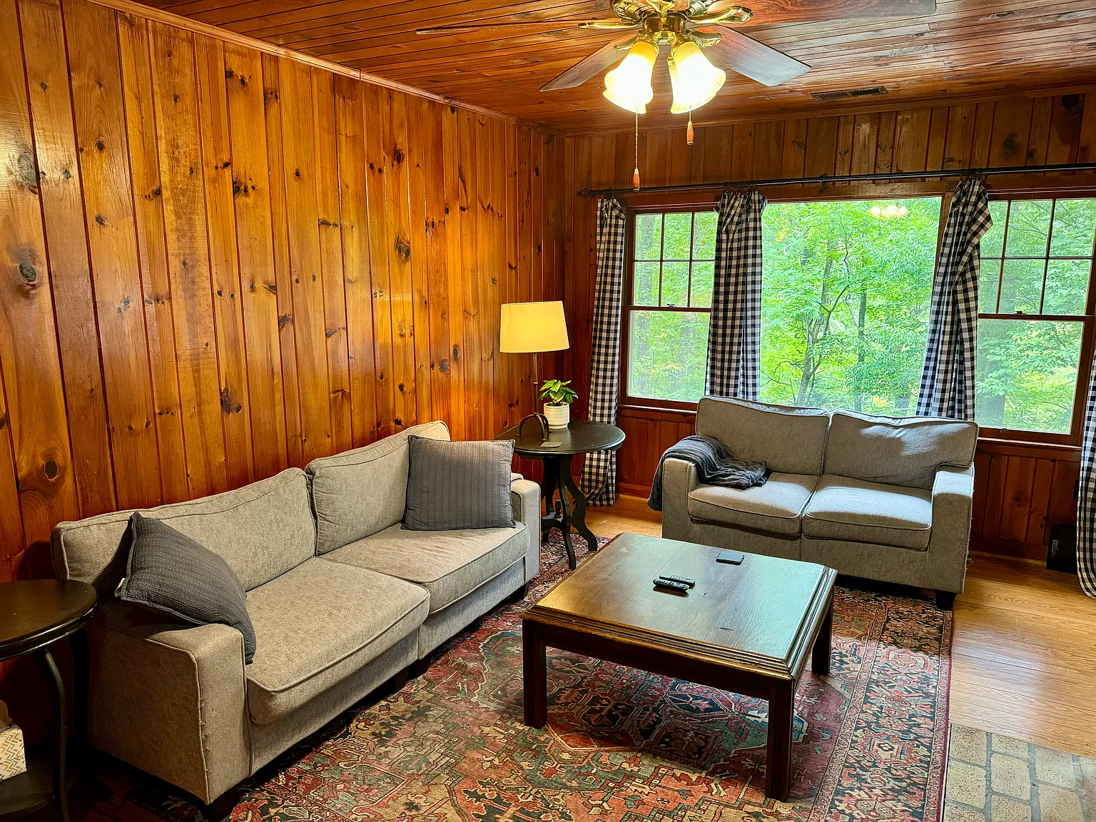 2 bed, 1609 sqft, $1,400 — Photo 2
