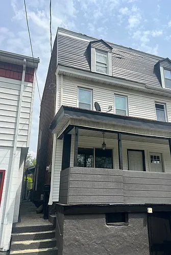 402 N 10th St Photo 1
