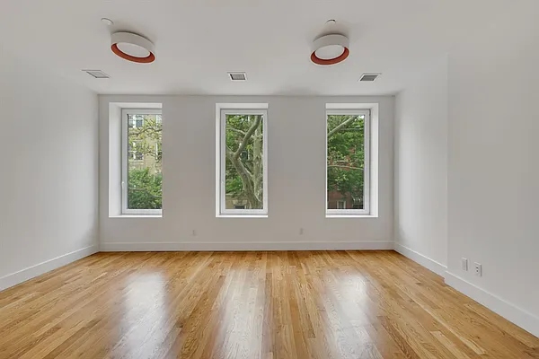 Rented by Corcoran | media 19