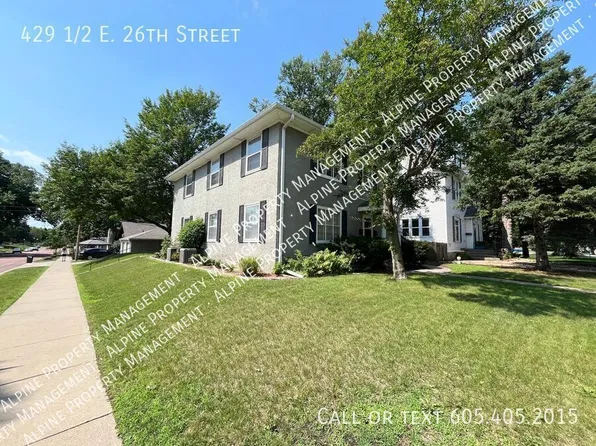 429 1/2 E 26th St, Sioux Falls, SD 57105