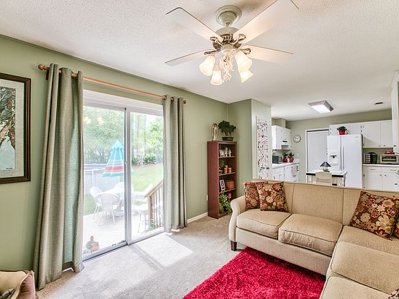 3rd image of 2608 Byron Cir