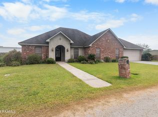 127 Still Waters Ln, Carencro, LA 70520