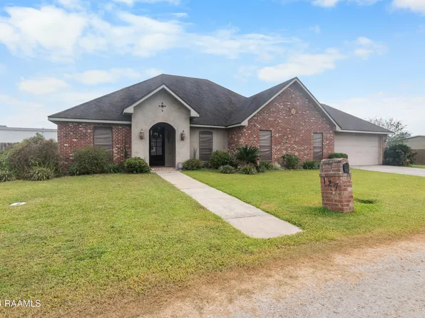 127 Still Waters Ln, Carencro, LA 70520