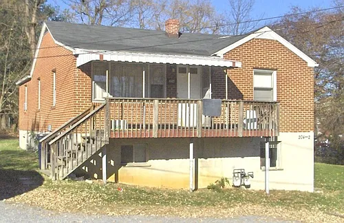204-2 Broce Dr Photo 1