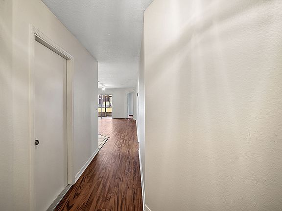 3rd image of 2613 Hollow Ln #1