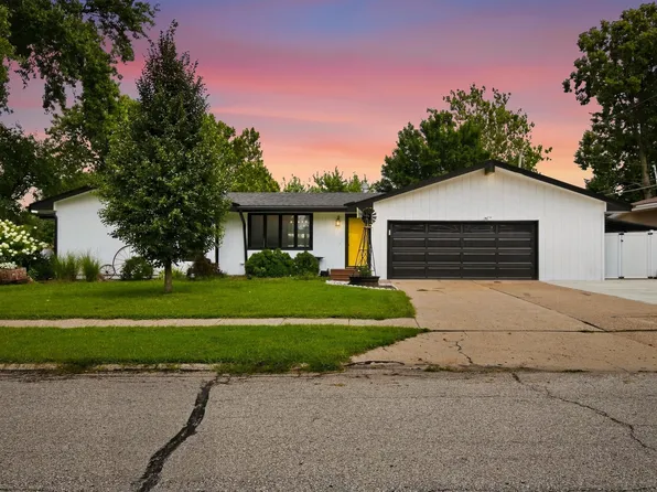 309 SE 8th St, Ankeny, IA 50021