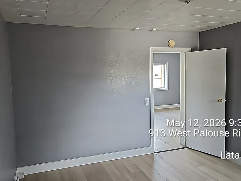 913 W Palouse River Dr #1 — Photo 10