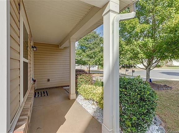 2nd image of 12439 Lanier Islands Cres